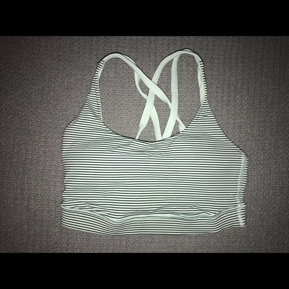 Lululemon sports bra